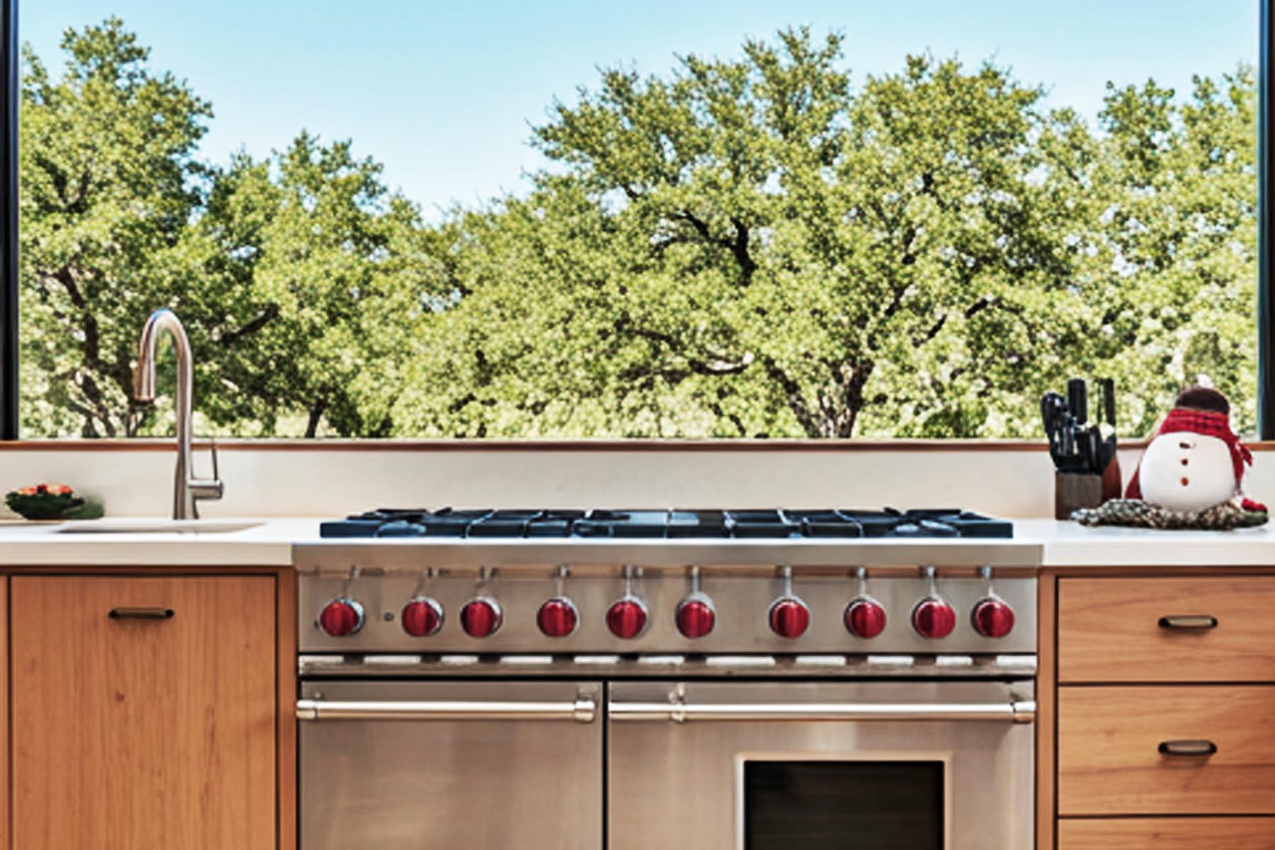 Call AA Appliance Repair in Pflugerville Today—Your Appliances (and Your Holidays) Deserve It.
