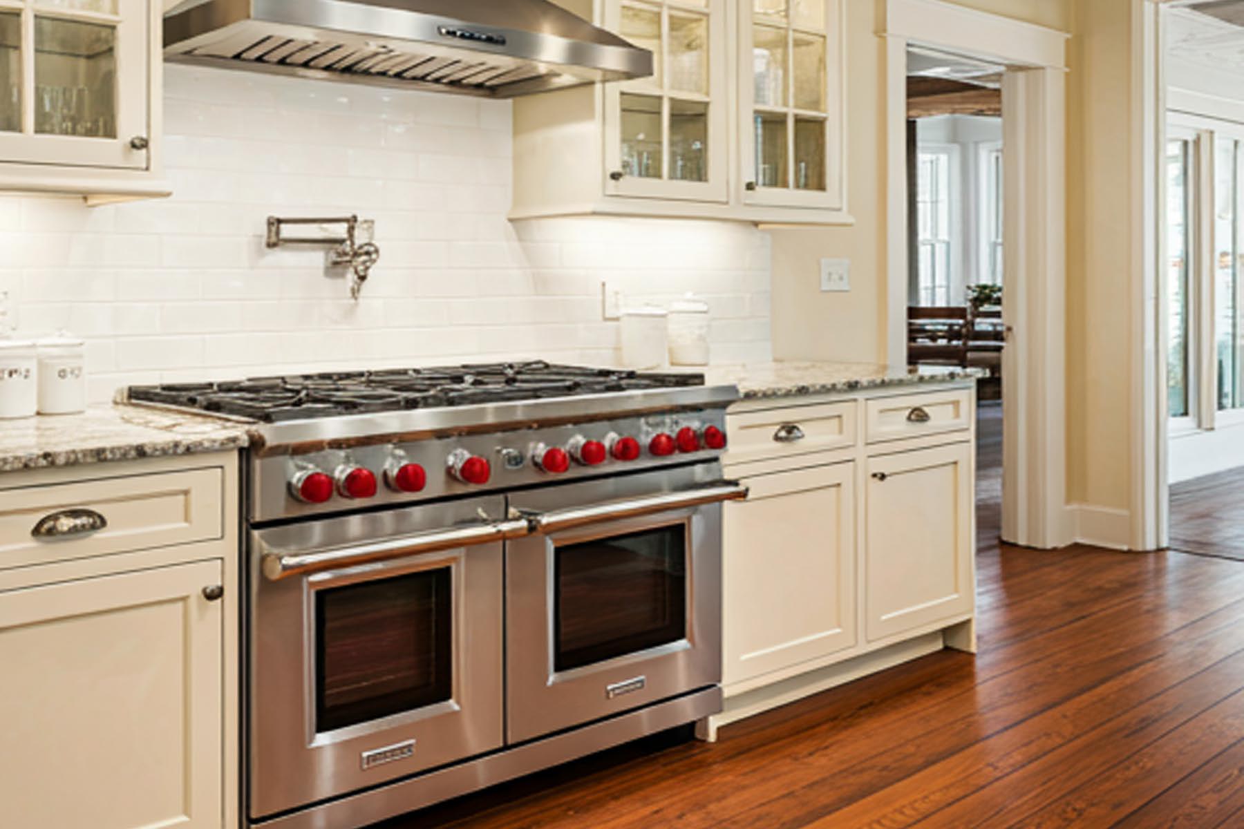 At AA Appliance Repair, we specialize in servicing the luxury brands that are making waves in Georgetown kitchens.
